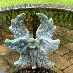 AGATE HAND CARVED ANGEL WITH DRUZY POCKET